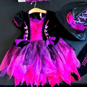 Girls witch costume